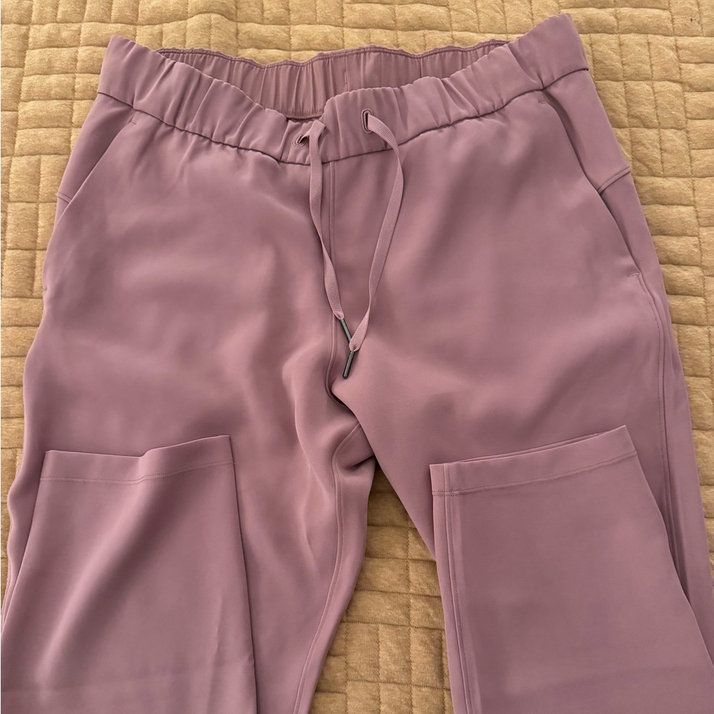 Lululemon On the Fly